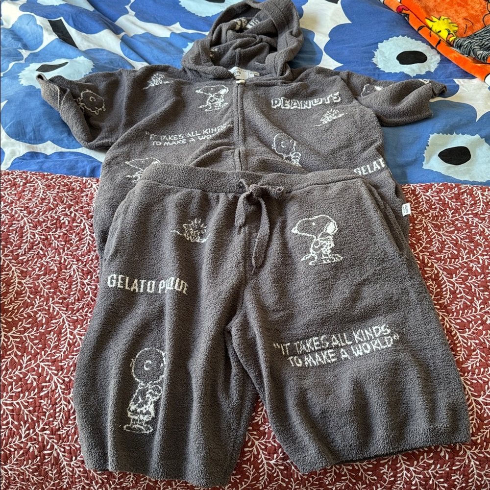 Gelato Pique Peanuts Snoopy pajama top and bottom set